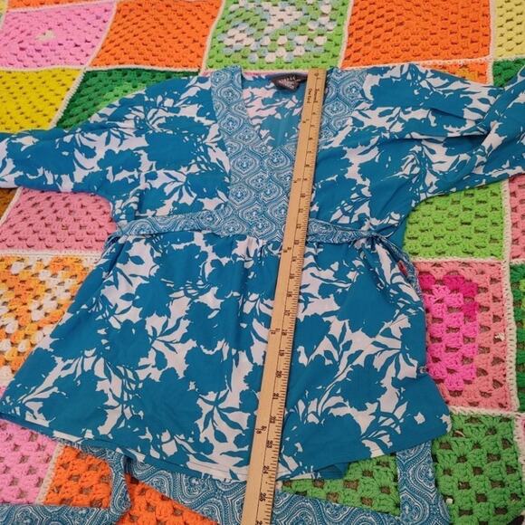 George Floral Flowers Size Small S Blue White Coastal Greece V Neck Blouse - Picture 5 of 11